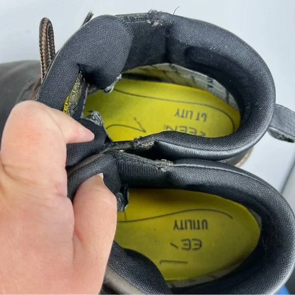 Keen Men's Black and Brown Boots - Picture 10 of 11